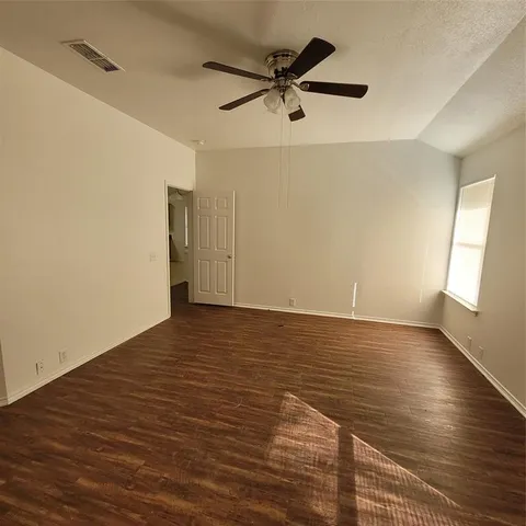 $2,100 | 825 Stafford Station Drive, Saginaw, TX 76131