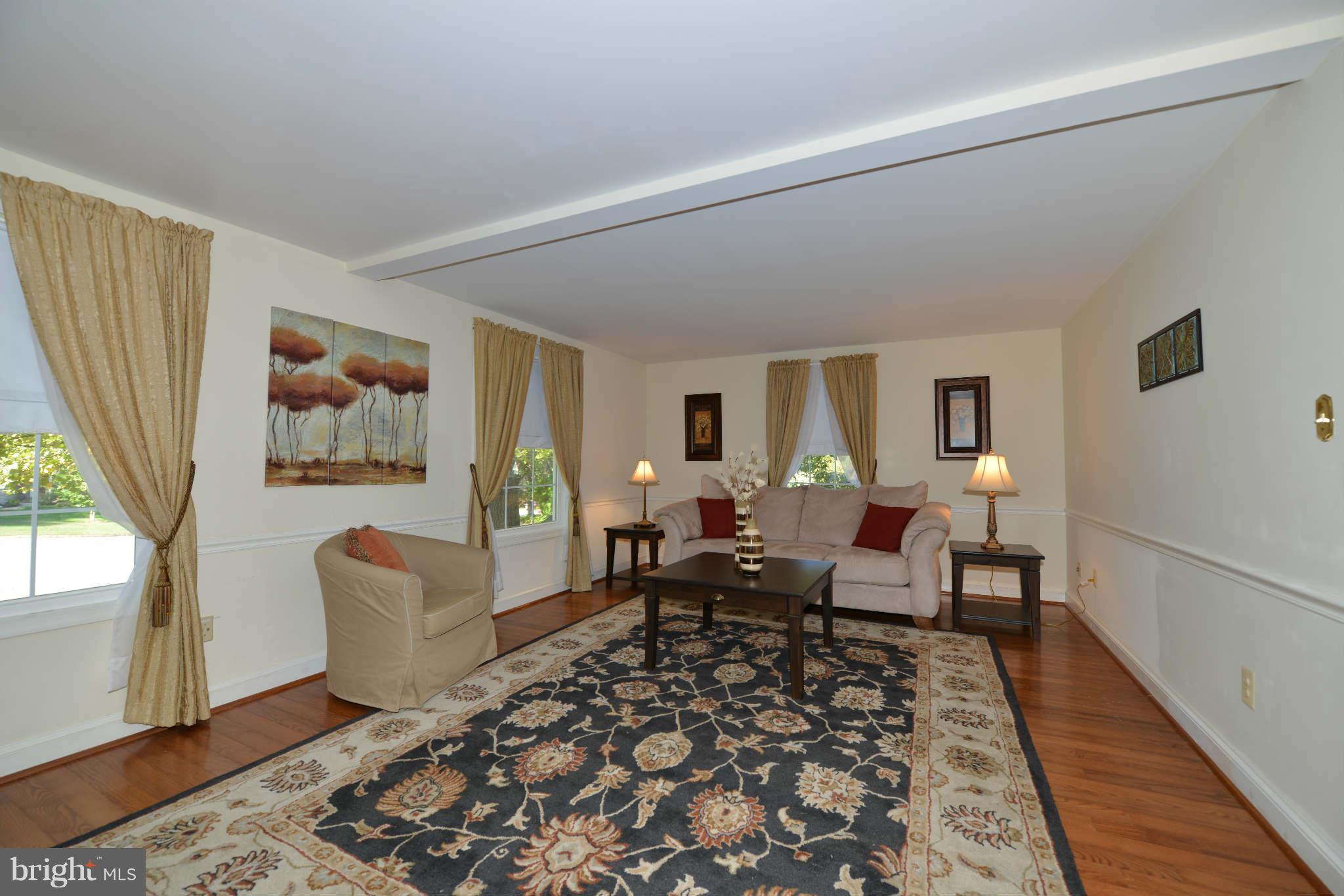 5911 Freds Oak Road Burke, VA 22015 - Photo 7 of 21 In-Law/Au Pair Suite
