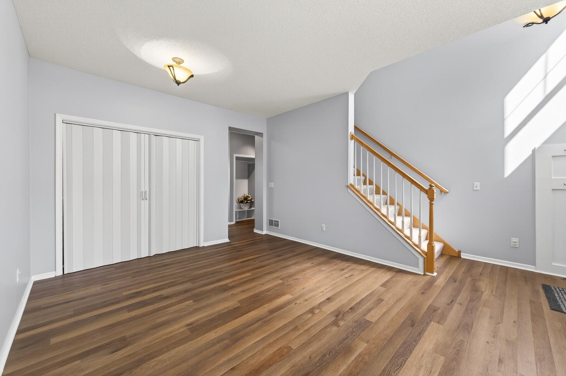 15105 Dupont Path Apple Valley, MN 55124 - Photo 10 of 58