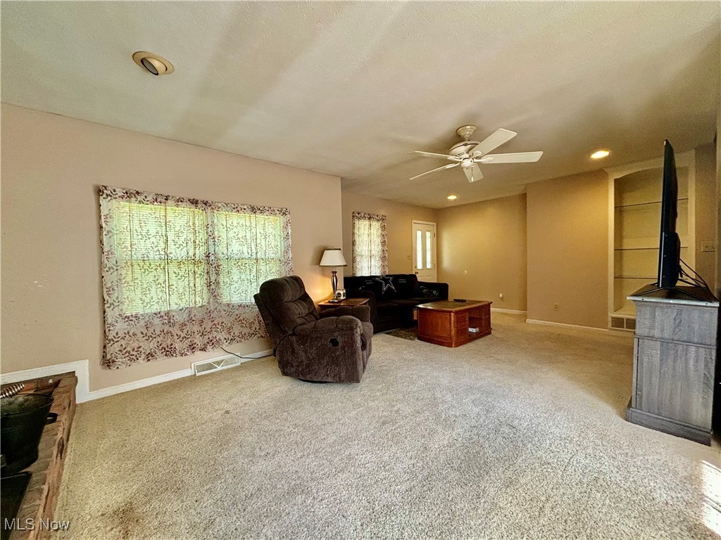 7174 Infirmary Road Ravenna, OH 44266 - Photo 12 of 31 Gallery Image 12