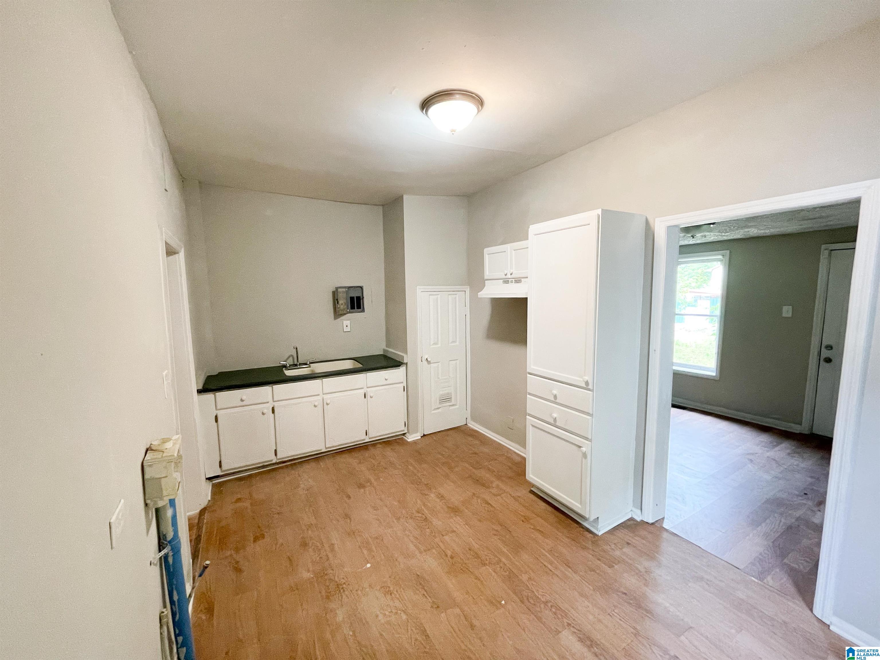 125 4th Avenue Southwest Birmingham, AL 35211 - Photo 8 of 12