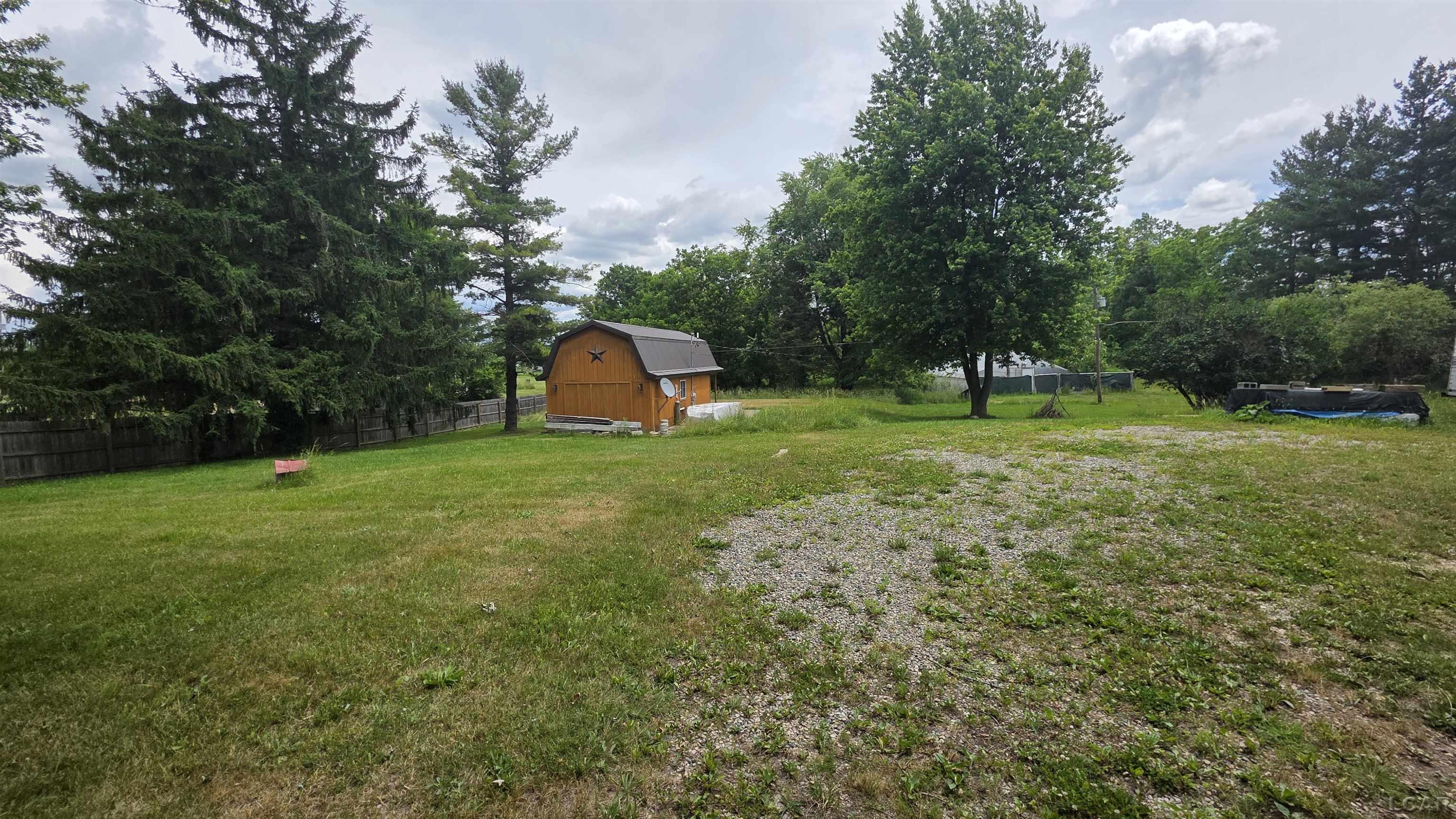 6591 South Tripp Road Osseo, MI 49266 - Photo 5 of 8