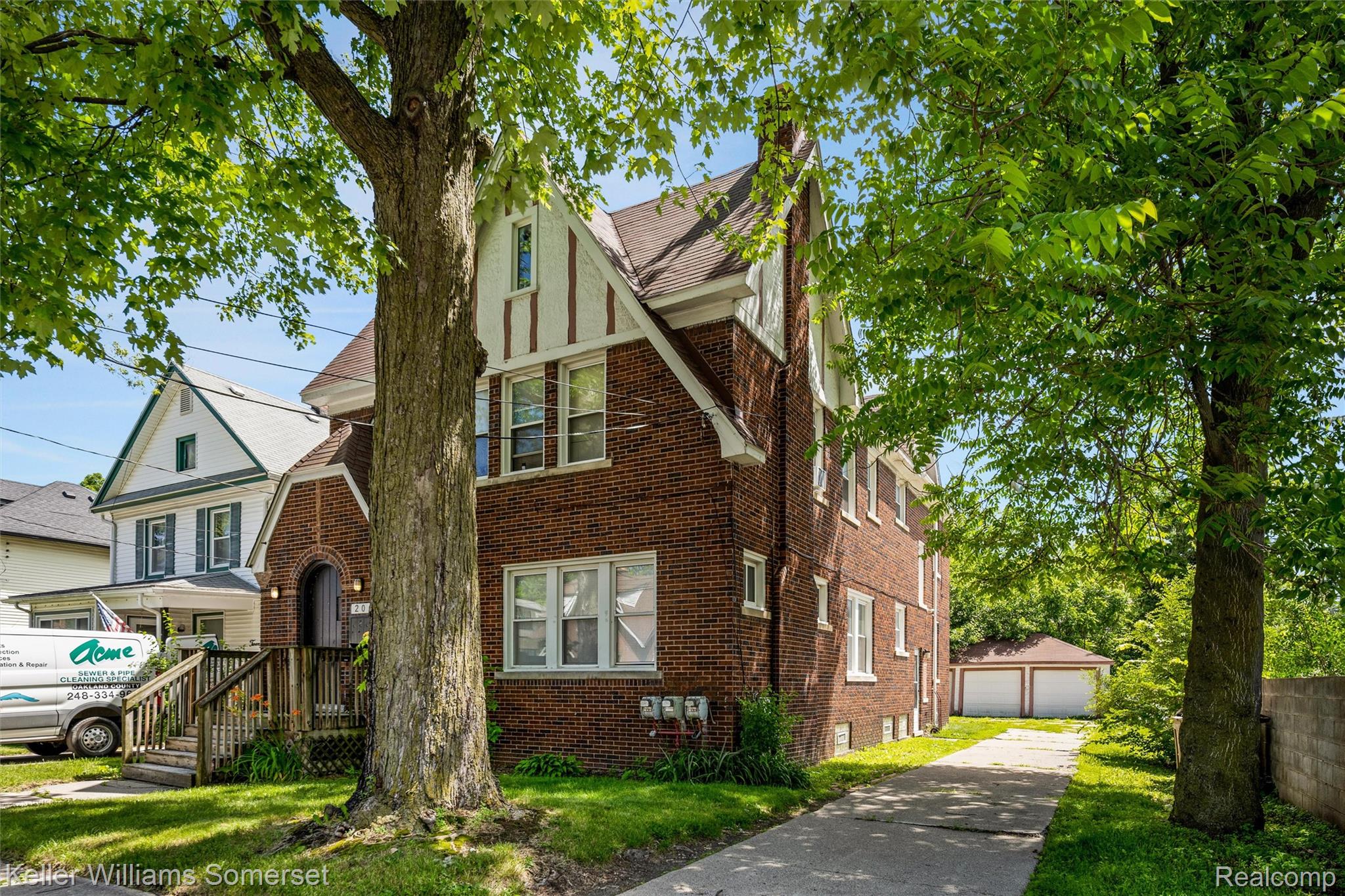 20 Thorpe Street Pontiac, MI 48341 - Photo 19 of 23 19-20 Thorpe St Pontiac 0018.jpg