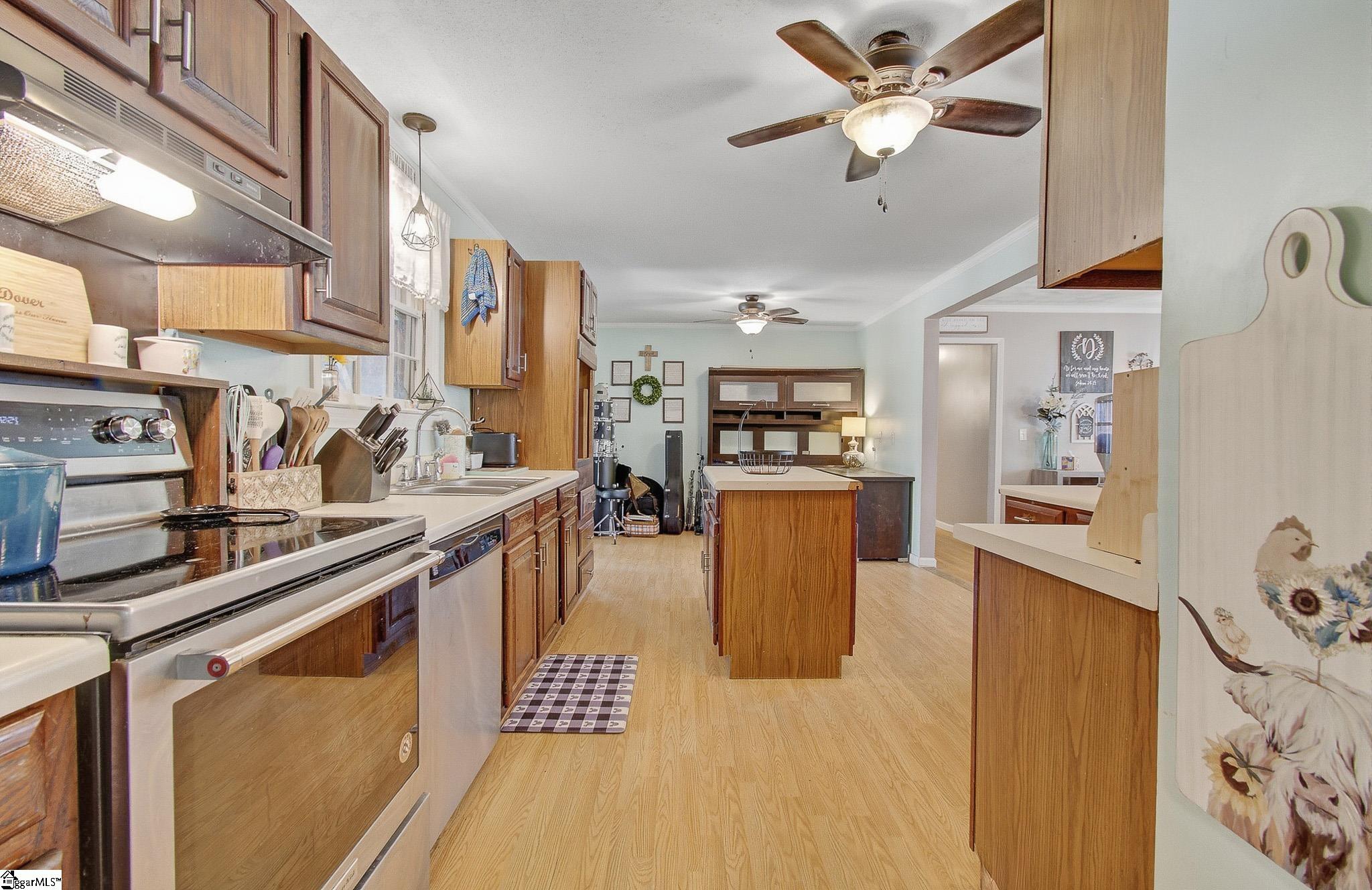 160 Inn View Drive Inman, SC 29349 - Photo 4 of 48 Gallery Image 4