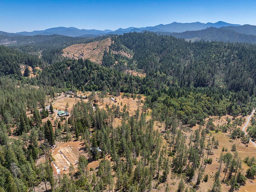 650 Gold Canyon Road Selma, OR 97538 - Photo 35 of 47 38