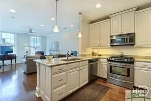 $2,500 | 5 Whitaker Street, Unit 501, Savannah, GA 31401
