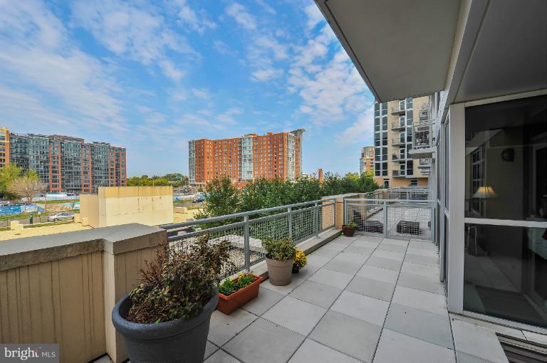 1025 First Street Southeast, Unit 305 Washington, DC 20003 - Photo 2 of 29 Exterior (General)