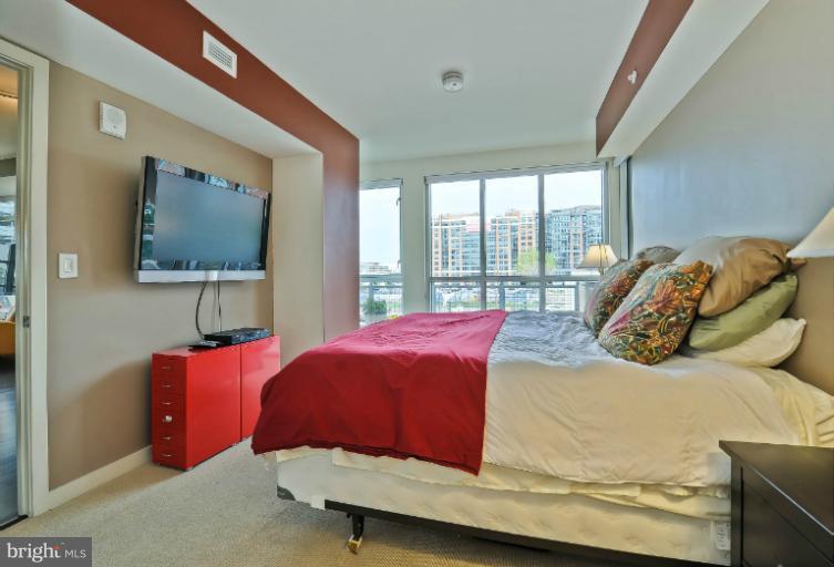 1025 First Street Southeast, Unit 305 Washington, DC 20003 - Photo 21 of 29 Bedroom (Master)