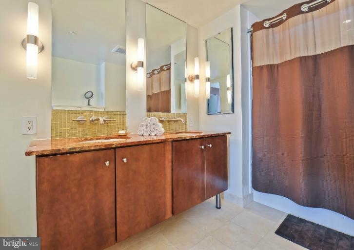 1025 First Street Southeast, Unit 305 Washington, DC 20003 - Photo 6 of 29 Bath (Master)