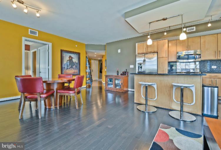 1025 First Street Southeast, Unit 305 Washington, DC 20003 - Photo 8 of 29 Interior (General)
