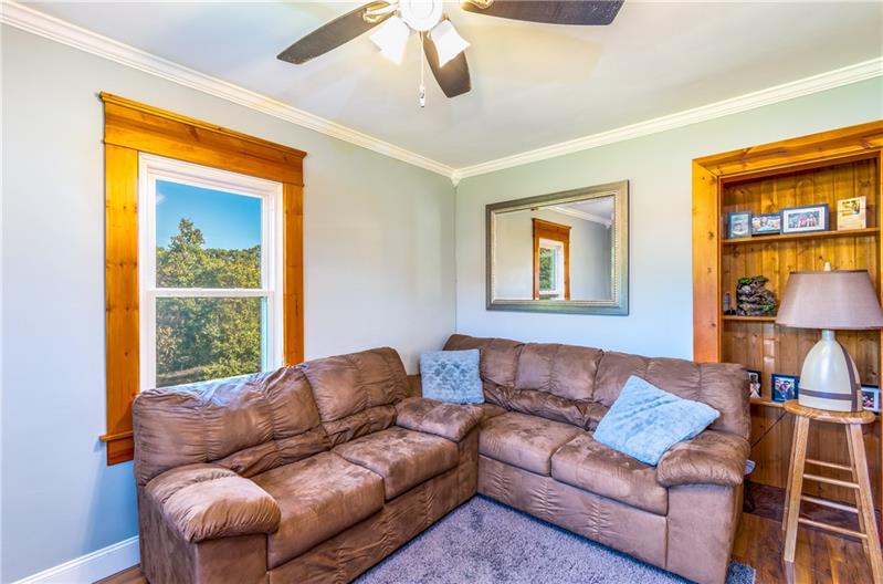 36 Forest Road Ambridge, PA 15003 - Photo 8 of 21 Gallery Image 8