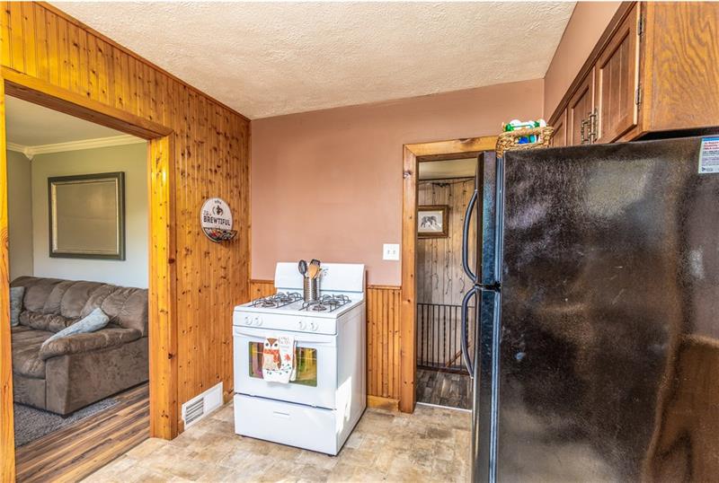36 Forest Road Ambridge, PA 15003 - Photo 9 of 21 Gallery Image 9