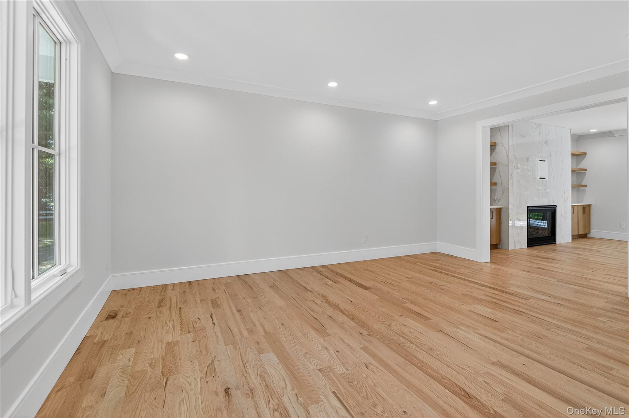 654 Caledonia Road Dix Hills, NY 11746 - Photo 6 of 37