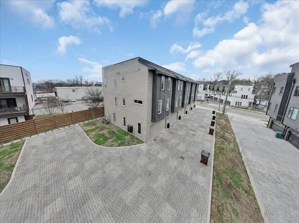 $4,000 | 1112 Baptist World Center Drive, Unit 1, Nashville, TN 37207