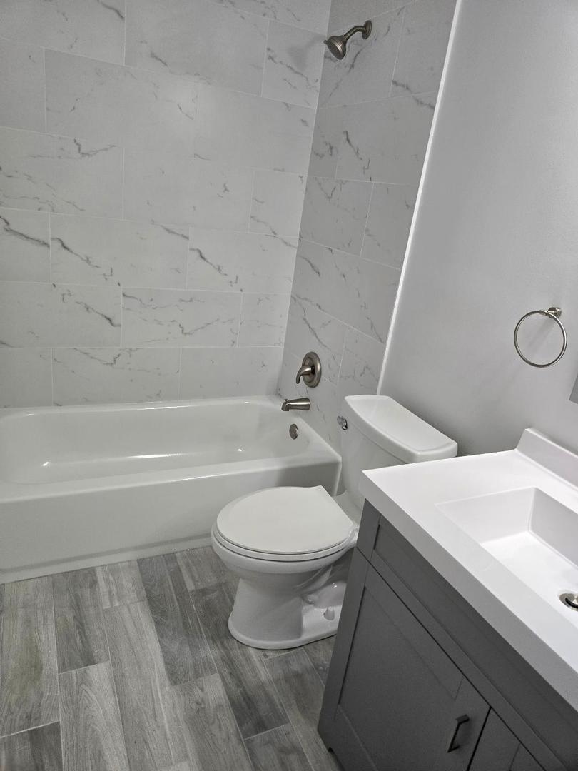 264 12th Street, Unit F Wheeling, IL 60090 - Photo 4 of 6