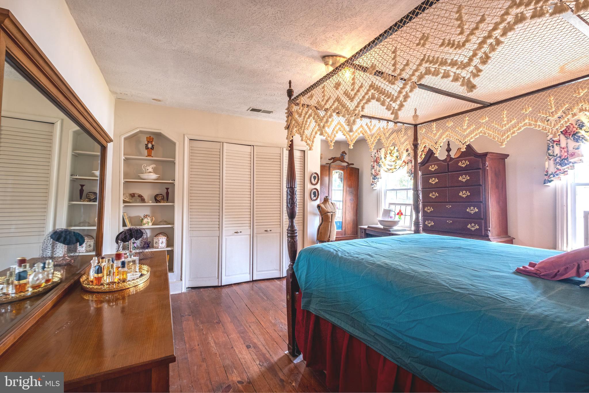 13922 River Road Newburg, MD 20664 - Photo 26 of 81 Good size bedroom