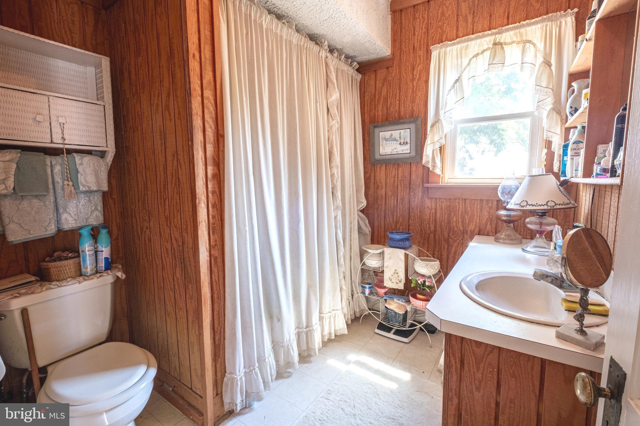 13922 River Road Newburg, MD 20664 - Photo 31 of 81 bathroom on 1st floor