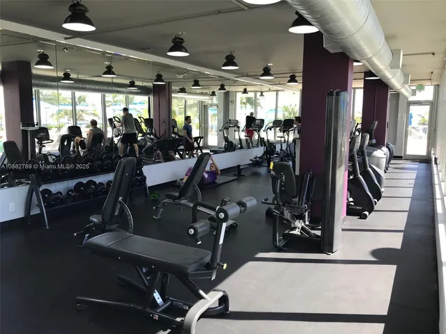 $5,000 | 100 Lincoln Road, Unit 644, Miami Beach, FL 33139