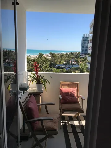 $5,000 | 100 Lincoln Road, Unit 644, Miami Beach, FL 33139
