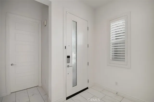 a view of empty room with window