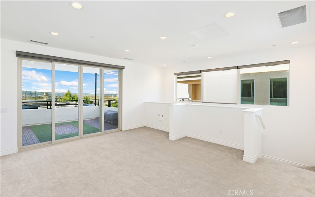 148 Spectacle Irvine, CA 92618 - Photo 27 of 36