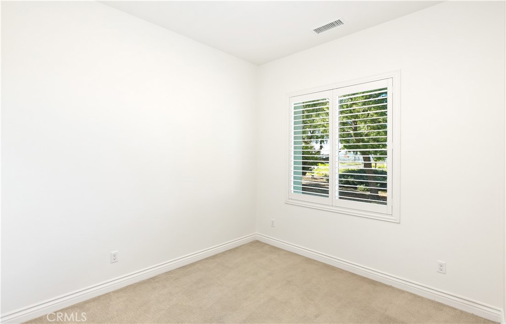 148 Spectacle Irvine, CA 92618 - Photo 4 of 36