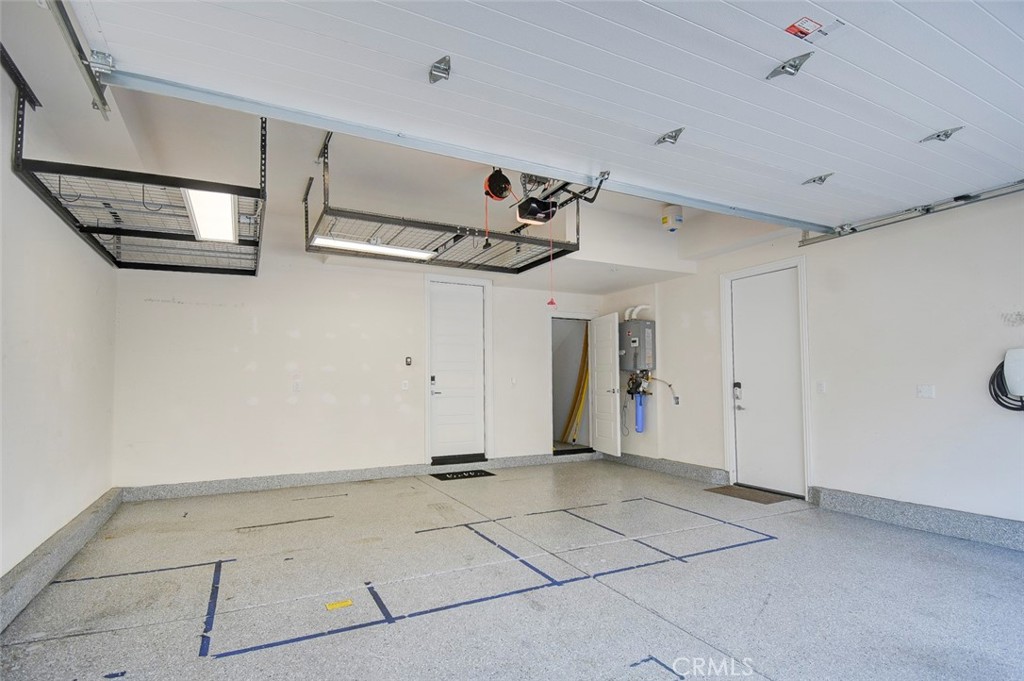 148 Spectacle Irvine, CA 92618 - Photo 44 of 47 a view of a garage