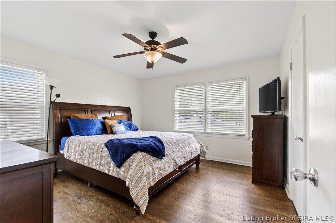 15 Robin Road New Albany, IN 47150 - Photo 20 of 49 Primary Suite