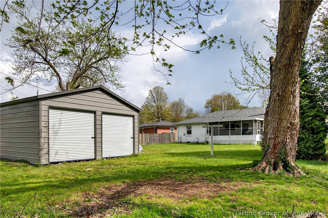 15 Robin Road New Albany, IN 47150 - Photo 46 of 49 Double Door outbuilding/pole barn
