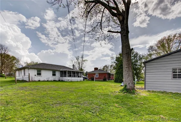 $265,000 | 15 Robin Road, New Albany, IN 47150