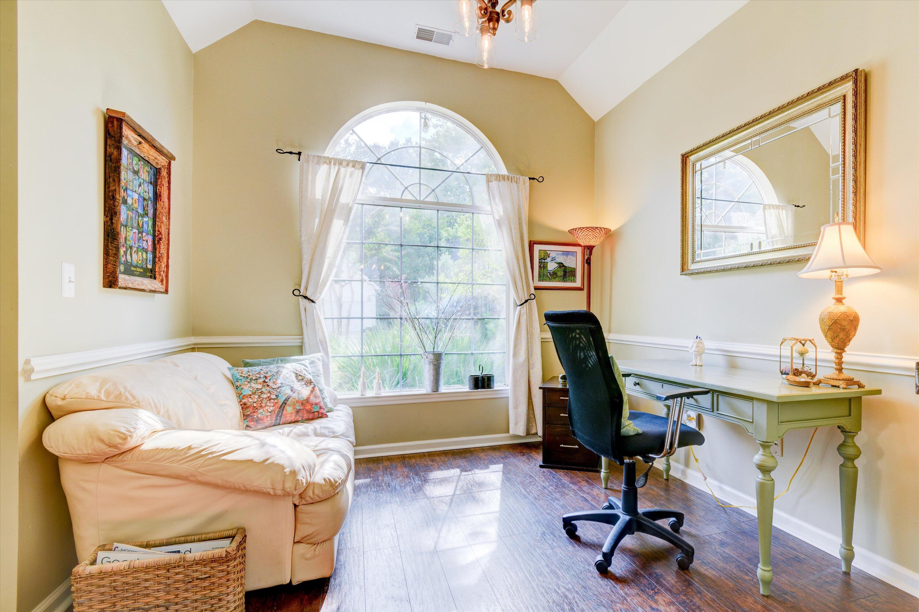 1324 Heidiho Way Mount Pleasant, SC 29466 - Photo 8 of 28 Office