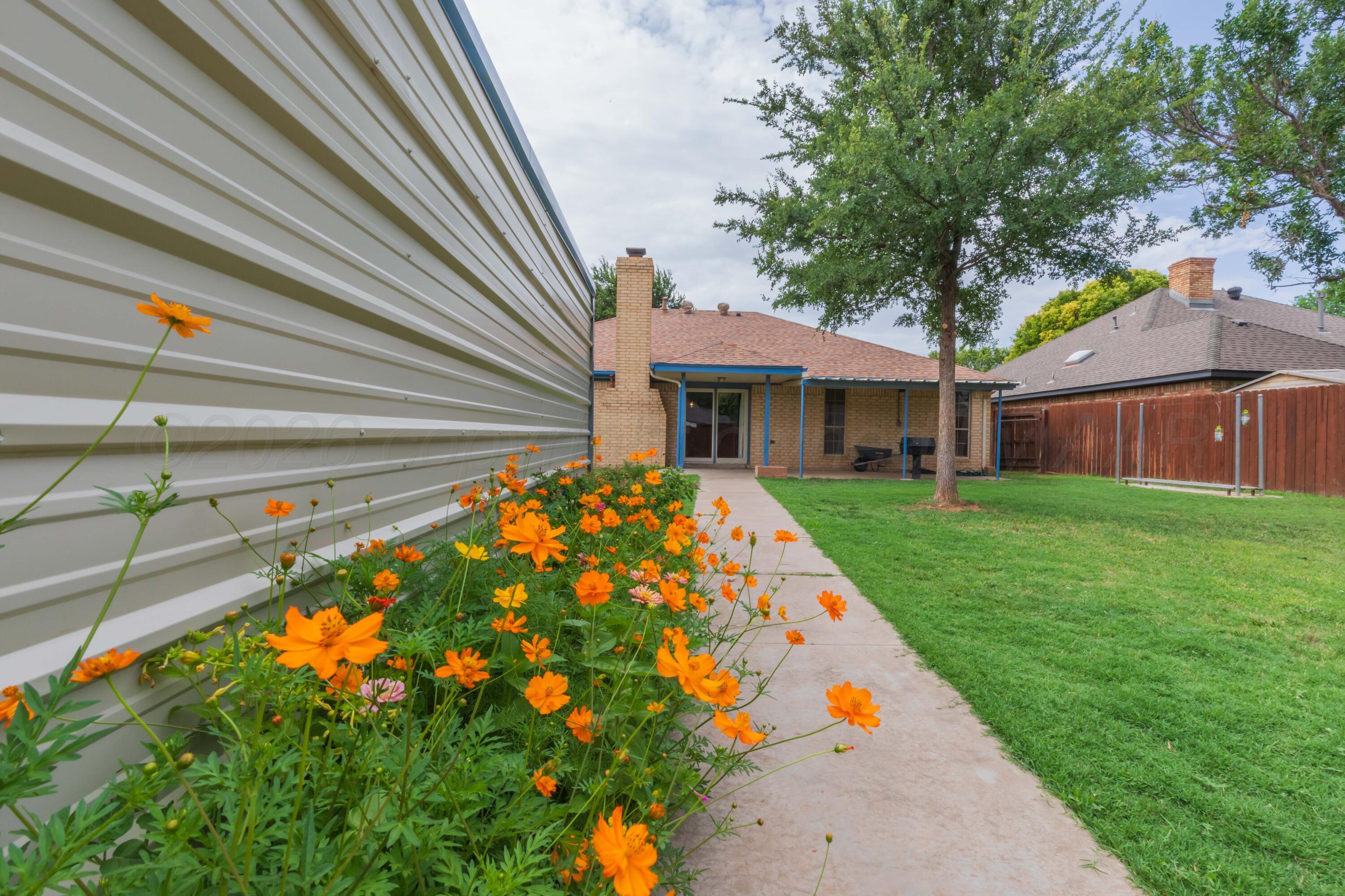 4206 Relatta Avenue Amarillo, TX 79110 - Photo 38 of 40 BACKYARD VIEW 4