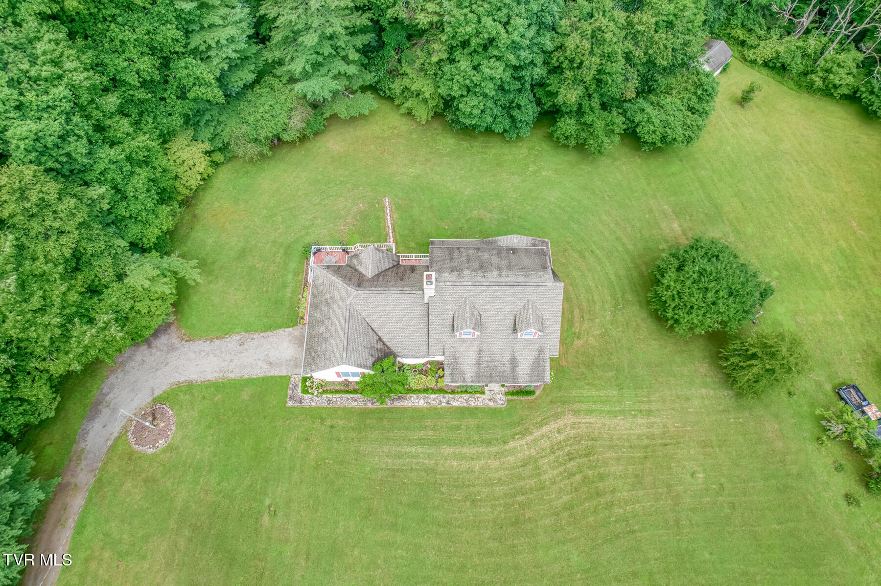 1678 Sluder Road Shady Valley, TN 37688 - Photo 4 of 110 1678 Sluder Rd-4