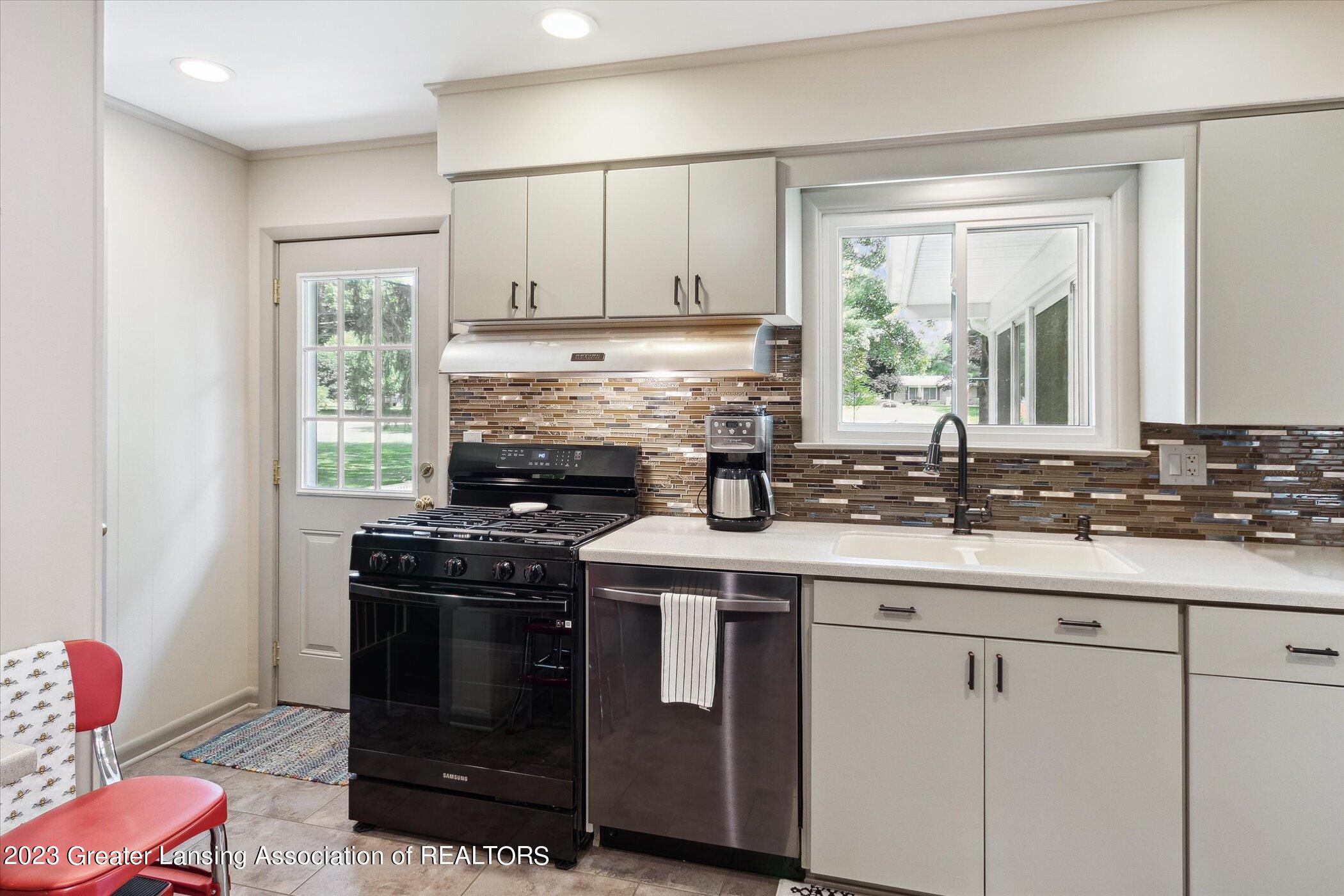 2335 Arbor Hills Road Jackson, MI 49201 - Photo 25 of 59 25-2335-Arbor-Hills-Rd-Jackson-MI-49201-
