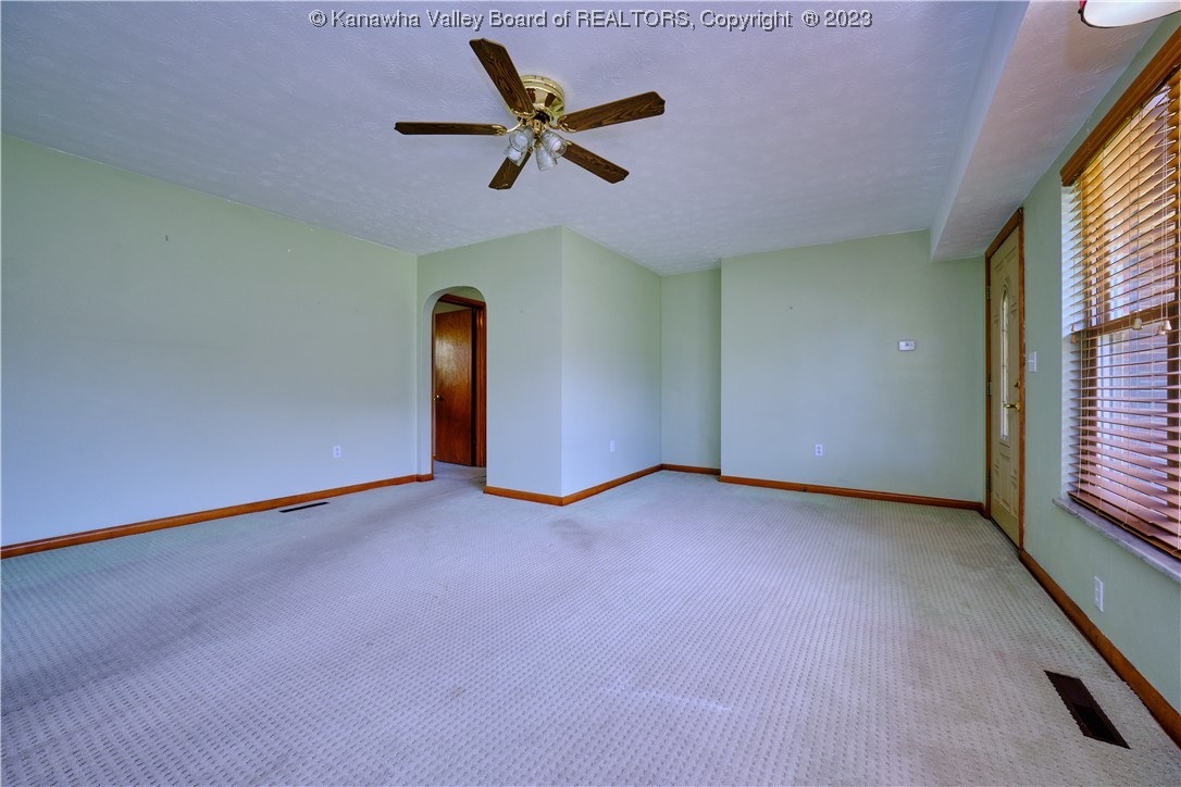 164 Stricklin Road Hurricane, WV 25526 - Photo 5 of 39 Gallery Image 5