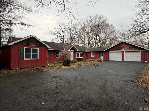 $215,900 | 3247 County Rte 57, Volney, NY 13126