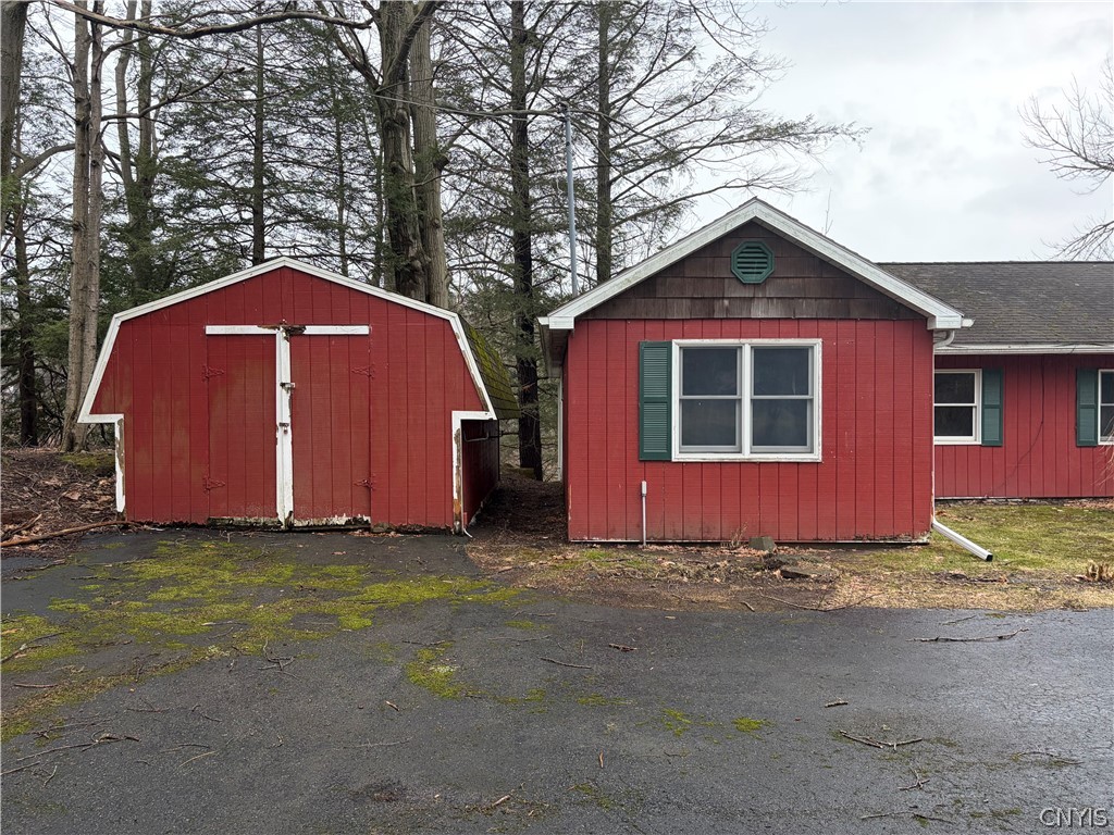 3247 County Rte 57 Volney, NY 13126 - Photo 3 of 24