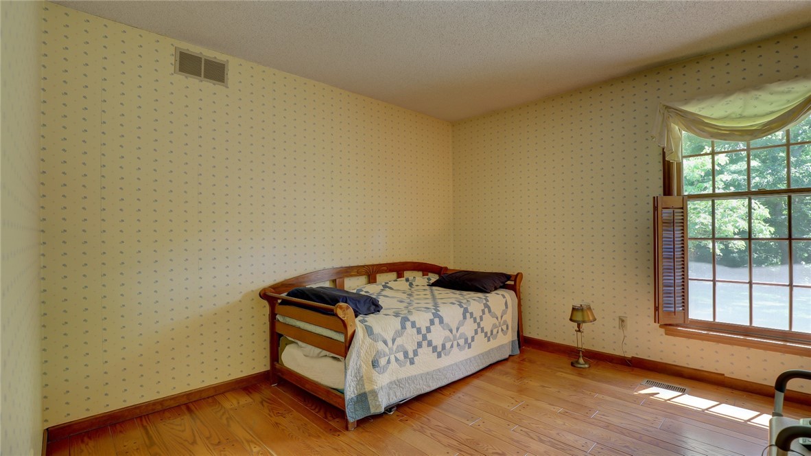 4600 Benton Road Mount Zion, IL 62549 - Photo 17 of 41