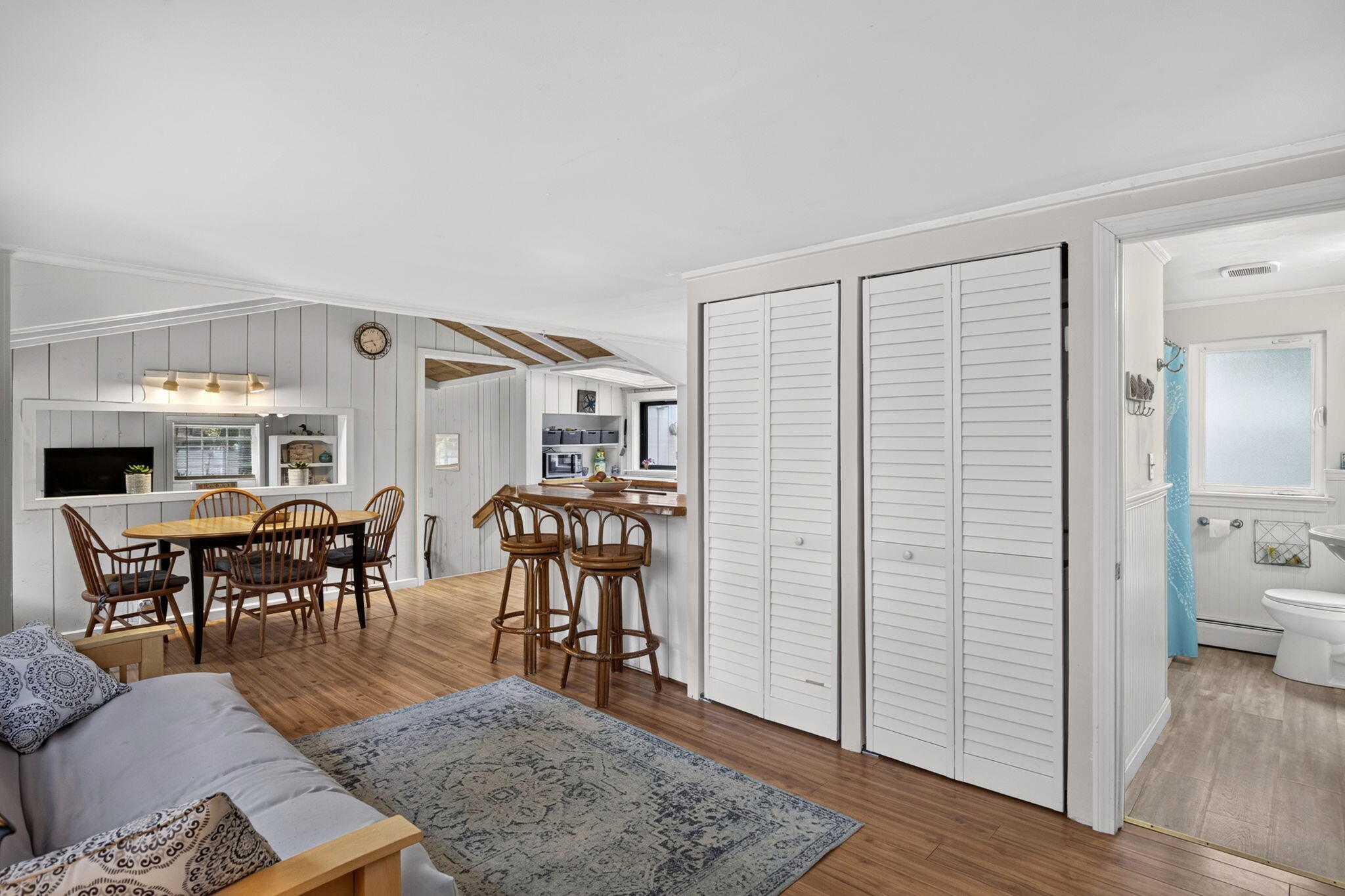 203 Monomoscoy Road Mashpee, MA 02649 - Photo 8 of 28 2-web-or-mls-8P0A0187