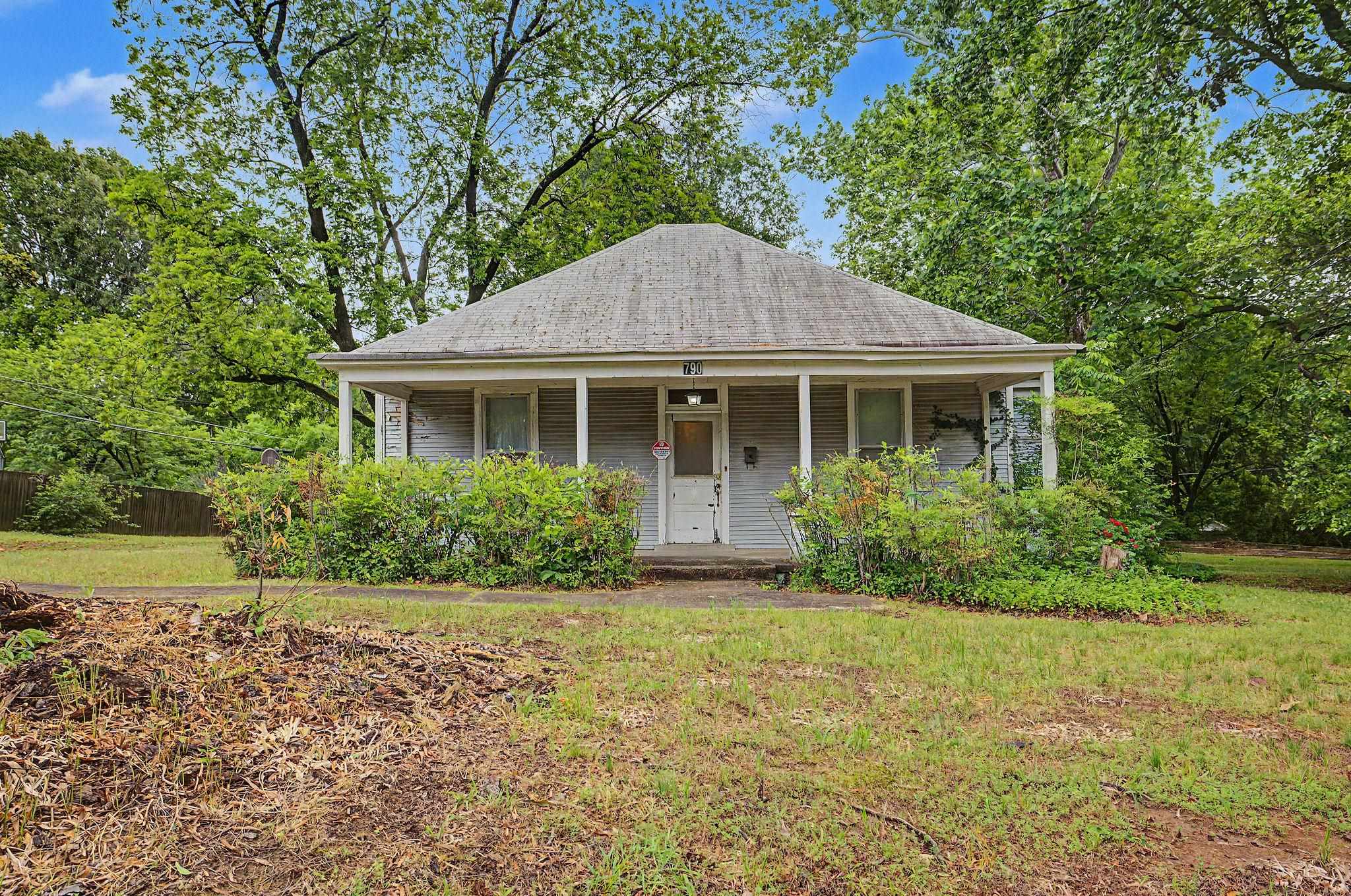 790 Colonial Road Memphis, TN 38117 - Photo 38 of 39