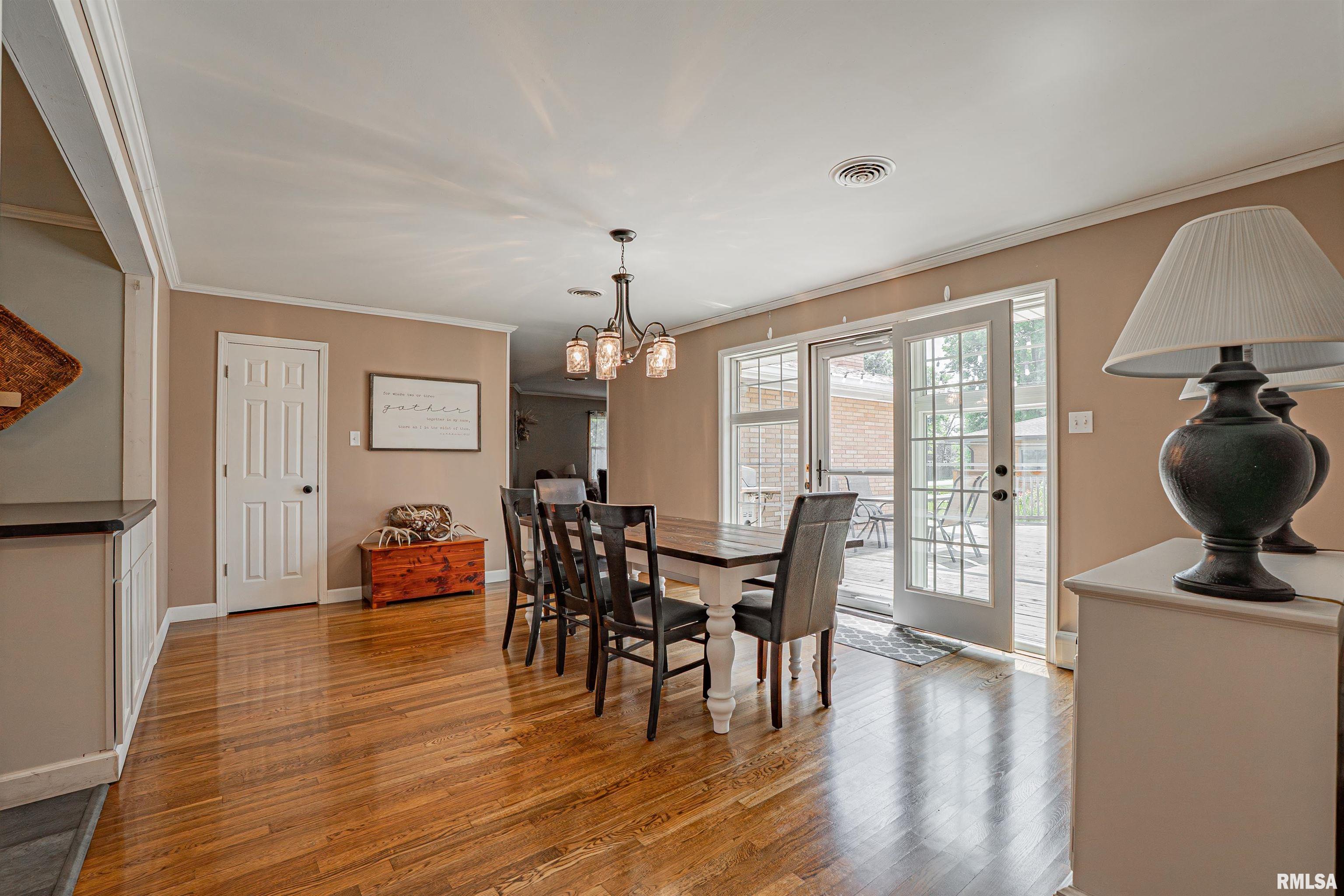 1346 Airport Road Lincoln, IL 62656 - Photo 8 of 38