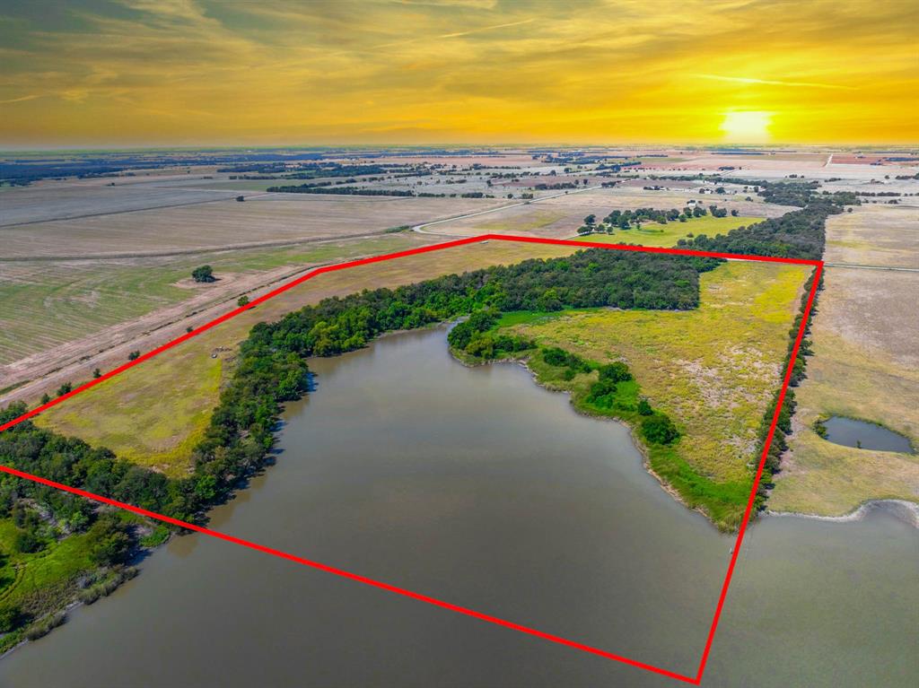 Unk Round Hall Road Holland, TX 76534 - Photo 2 of 27 a view of an ocean and city