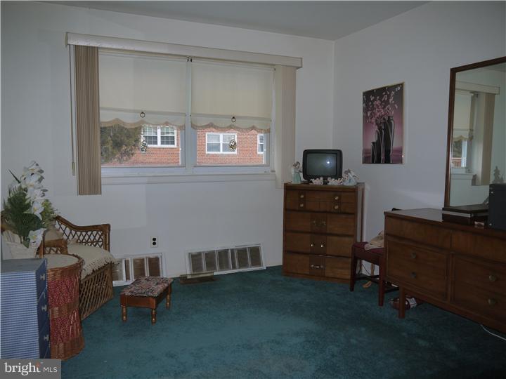 3527 Oakhill Road Philadelphia, PA 19154 - Photo 9 of 21 Gallery Image 9