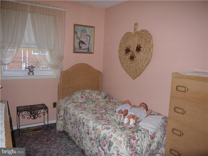 3527 Oakhill Road Philadelphia, PA 19154 - Photo 10 of 21 Gallery Image 10