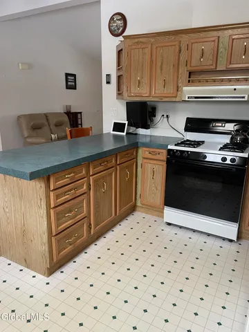 $194,900 | 492 Highway 22, Ticonderoga, NY 12883