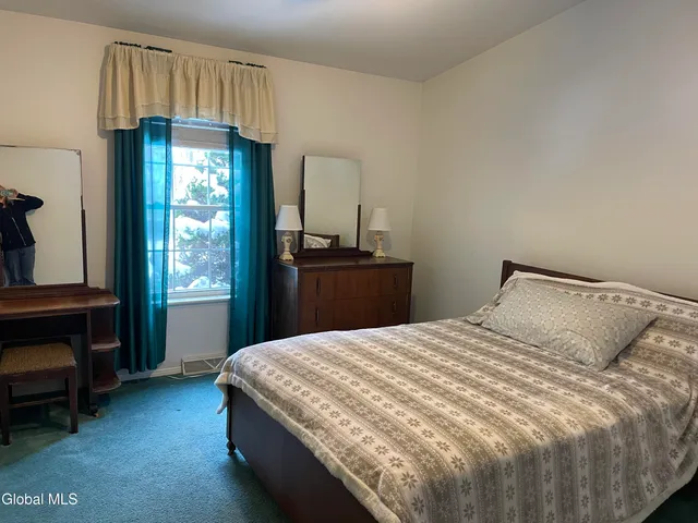 $194,900 | 492 Highway 22, Ticonderoga, NY 12883