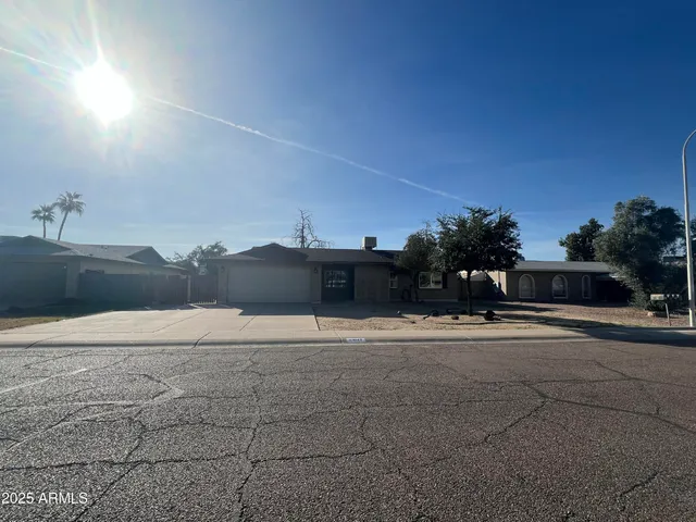 $2,000 | 4147 West Diana Avenue, Phoenix, AZ 85051
