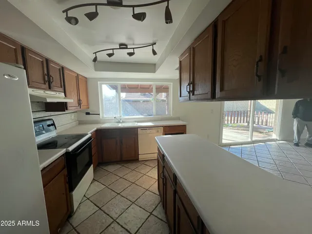 $2,000 | 4147 West Diana Avenue, Phoenix, AZ 85051