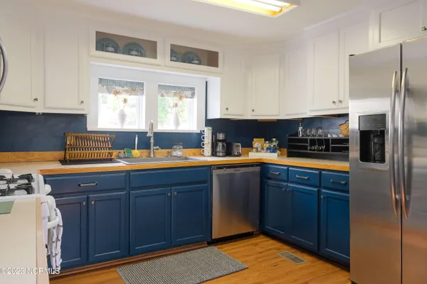 $299,000 | 111 South Oakum Street, Edenton, NC 27932