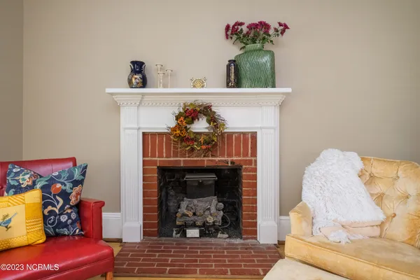 $299,000 | 111 South Oakum Street, Edenton, NC 27932